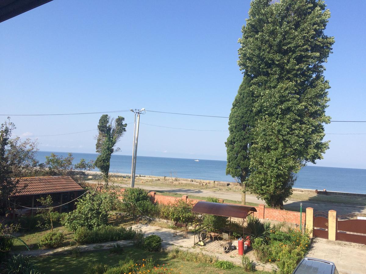 Гостевой Дом "Сария" Alakhadze Exterior photo